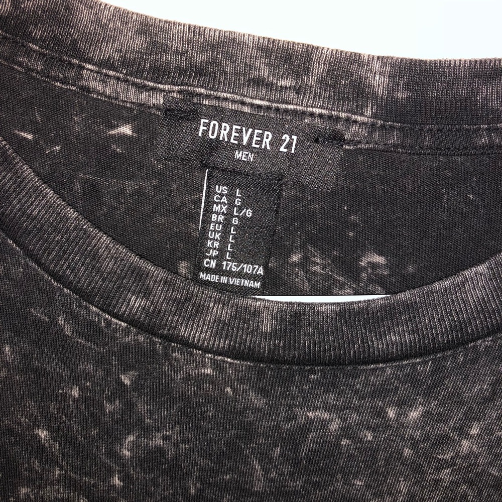 Forever 21 Large Marble Tee - Picture 3 of 3